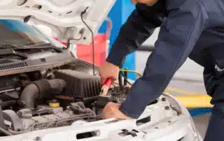 Common signs your vehicle needs European auto repair West Palm Beach FL from expert mechanics